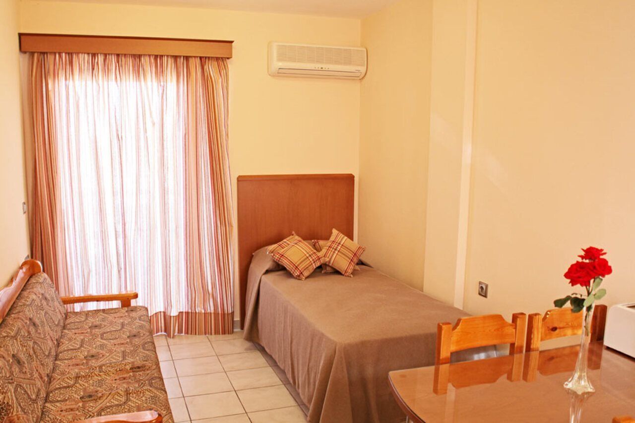 Sandys Studios Apartments And Log Villas ซาลิดี ภายนอก รูปภาพ